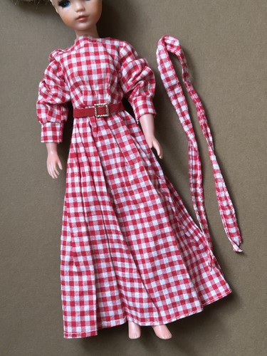 Vintage 1970s sindy - 💚,