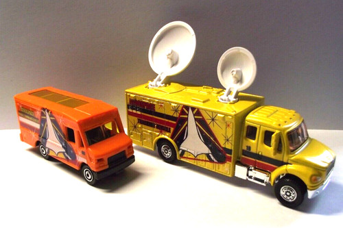 Matchbox freightliner satelite - matchbox,