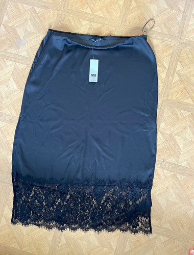 Women black half - black,