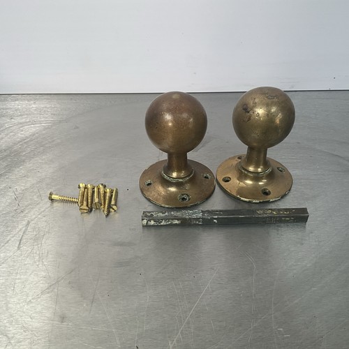 Vintage heavy brass knob - brass,