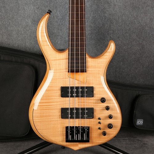 Sire marcus miller ash - miller,