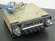 VINTAGE CAR RADIO BY WALTHAM