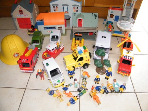 Fireman sam buldings veihcles - fireman,