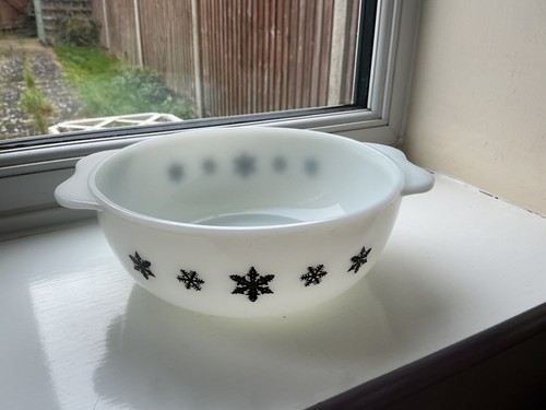 Vintage jaj pyrex black - vintage,