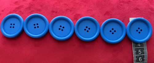 Quantity 35mm large - 6, wooden