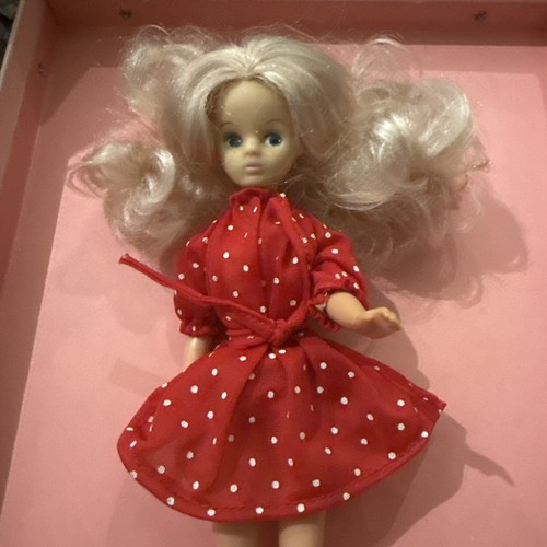 Pretty daisy doll dotty - in,