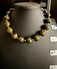 BAKELITE JEWELRY - NECKLACES