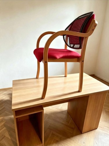 Light wood computer desk - light,