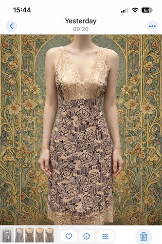Feminine vintage bust - feminine,