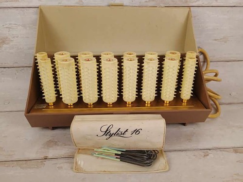 Stylist vintage hair - -,