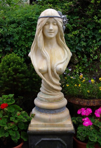 The tudor gate water nymph - tudor,