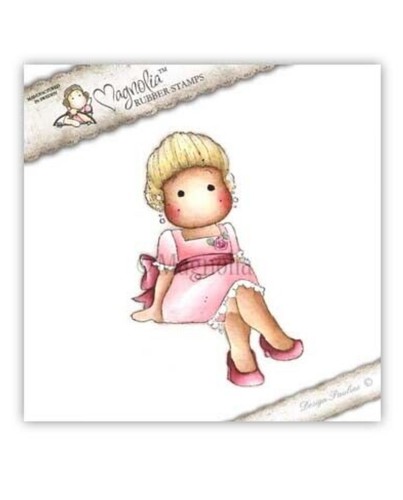 Magnolia tilda sitting girl - magnolia,