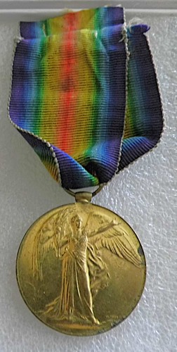 Ww1 victory medal pte johnson - victory,