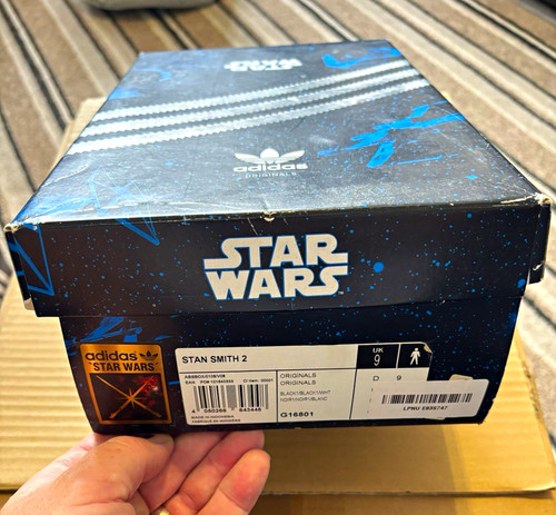 Bnwt adidas stan - bnwt, star