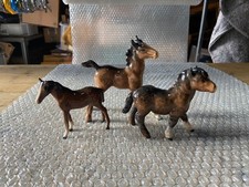 3X BESWICK ENGLAND Glazed Ceramic HORSES/ FOALS