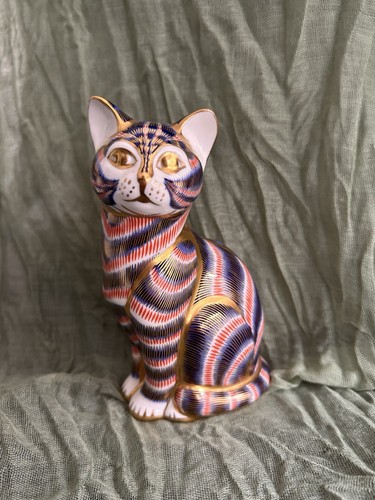 Royal crown derby imari cat - derby,
