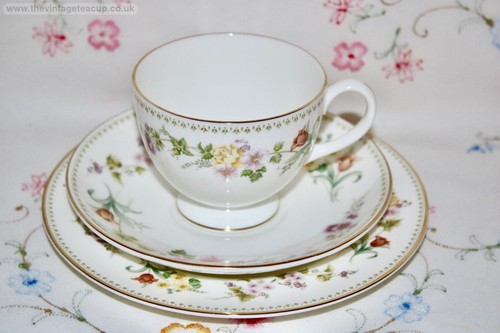 Gorgeous wedgwood english bone - wedgwood,