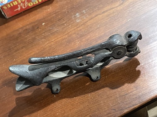 Vintage case cast iron - j.i.,