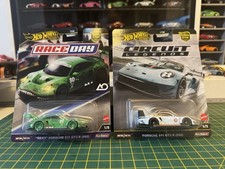 Hot Wheels Premium Porsche 911