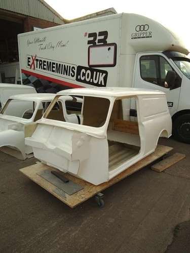 Fibreglass classic mini van - mini,