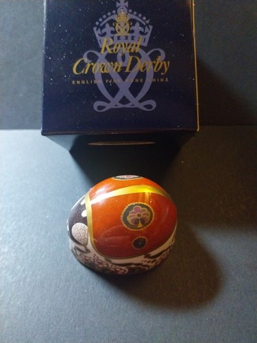 Royal crown derby - royal, paperweight