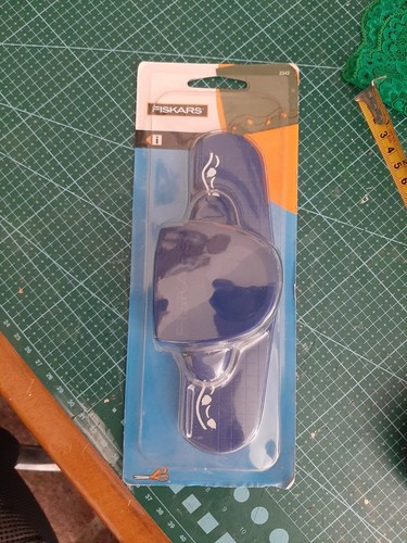 Never opened fiskars - never, large