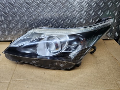 Toyota avensis headlight front - headlight,