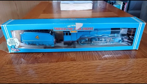 Hornby r383 gordon locomotive - hornby,