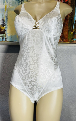 Vtg white nylon - vtg,