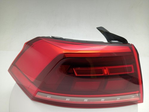 Volkswagen passat tail - volkswagen,