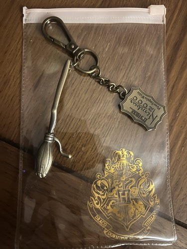 Official harry potter broom - harry,