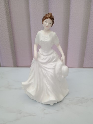 Royal doulton figurine - doulton, harmony