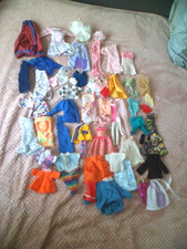 LARGE   BUNDLE    SINDY BARBIE