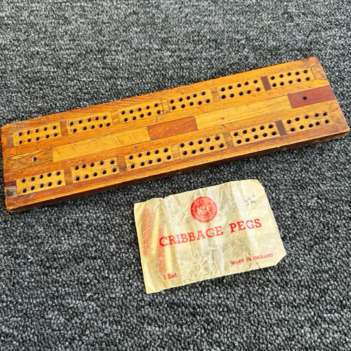 Vintage wooden cribbage board - vintage,