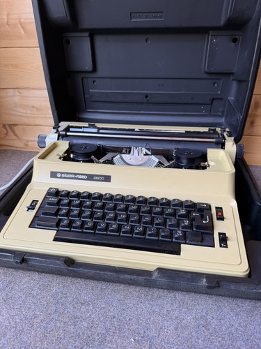 Silver reed 2600 electric - 2600,