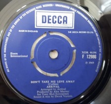 Friends  - Arrival 7" Vinyl