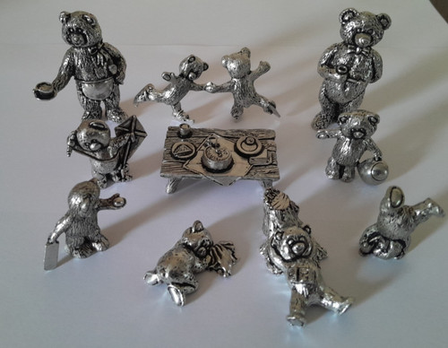 Vintage pewter snuggle - x,