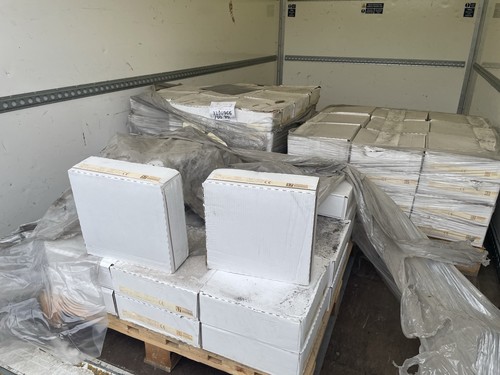 Vinyl flooring tiles polyflor - flooring,
