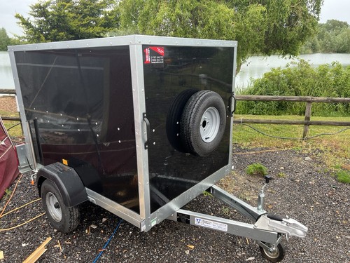 Box trailer - box,