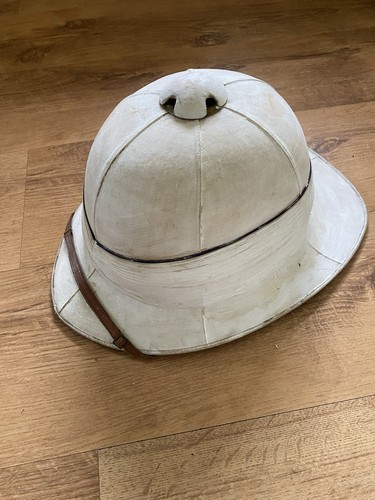 Pith helmet gieves - pith, by