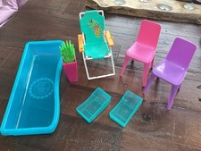BARBIE DOLLS HOUSE FURNITURE, CLOSE & GO POOL AND CHAIRS,BEACH CHAIR,PLANT,CRIB 