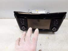 GENUINE 2015 NISSAN QASHQAI  7513750220 NAVIGATION / RADIO SCREEN
