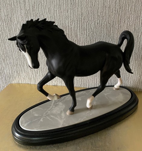 Black horse brooks bentley - brooks, &