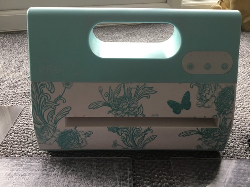 Kit caboodle pro cut - n, die