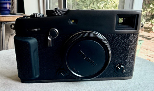 Fujifilm pro3 mirrorless - fujifilm,