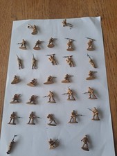 30 x Japanese Ww2 Infantry Hand Painted Soldiers in 1 : 72 Scale