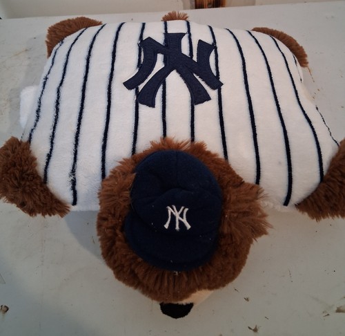 Yankee bear pillow - yankee,