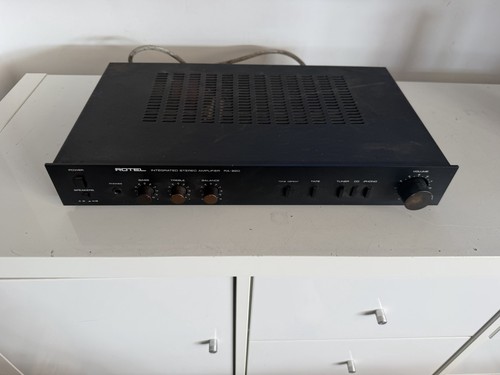 Rotel 820 stereo amplifier - stereo,