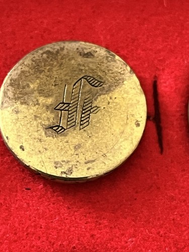 Hunt livery button mr - livery, button.