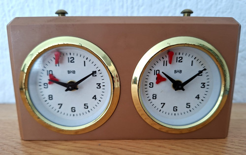Analogue chess clock - analogue,